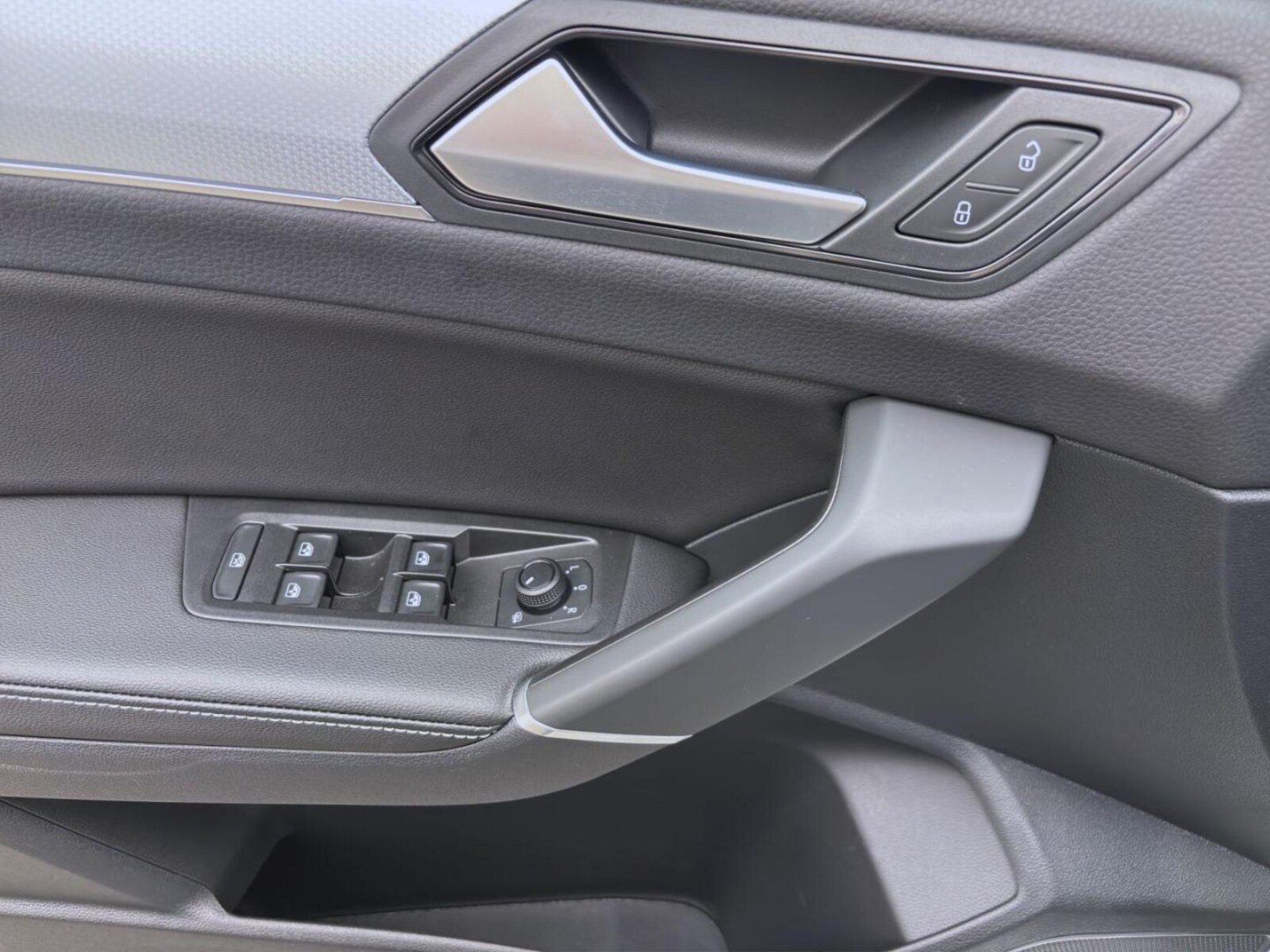 Volkswagen Touran – Bild 11