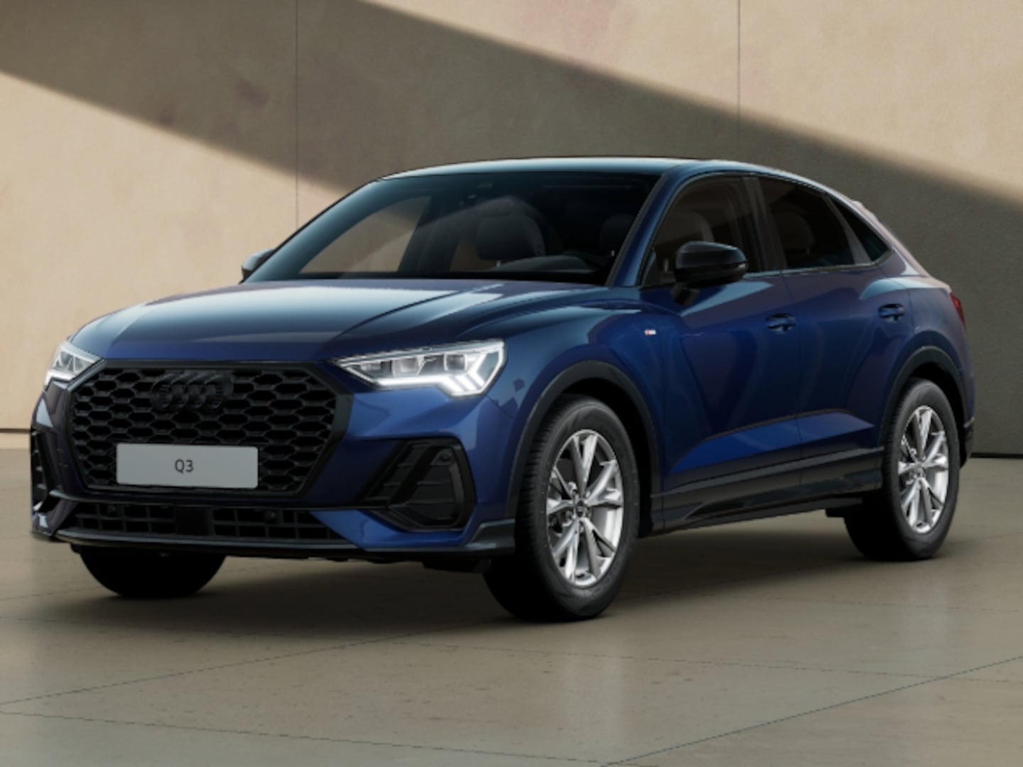 Bild über Audi Q3 Sportback S line 35 TFSI S tronic - für weitere Informationen kontaktieren Sie den Audi Partner