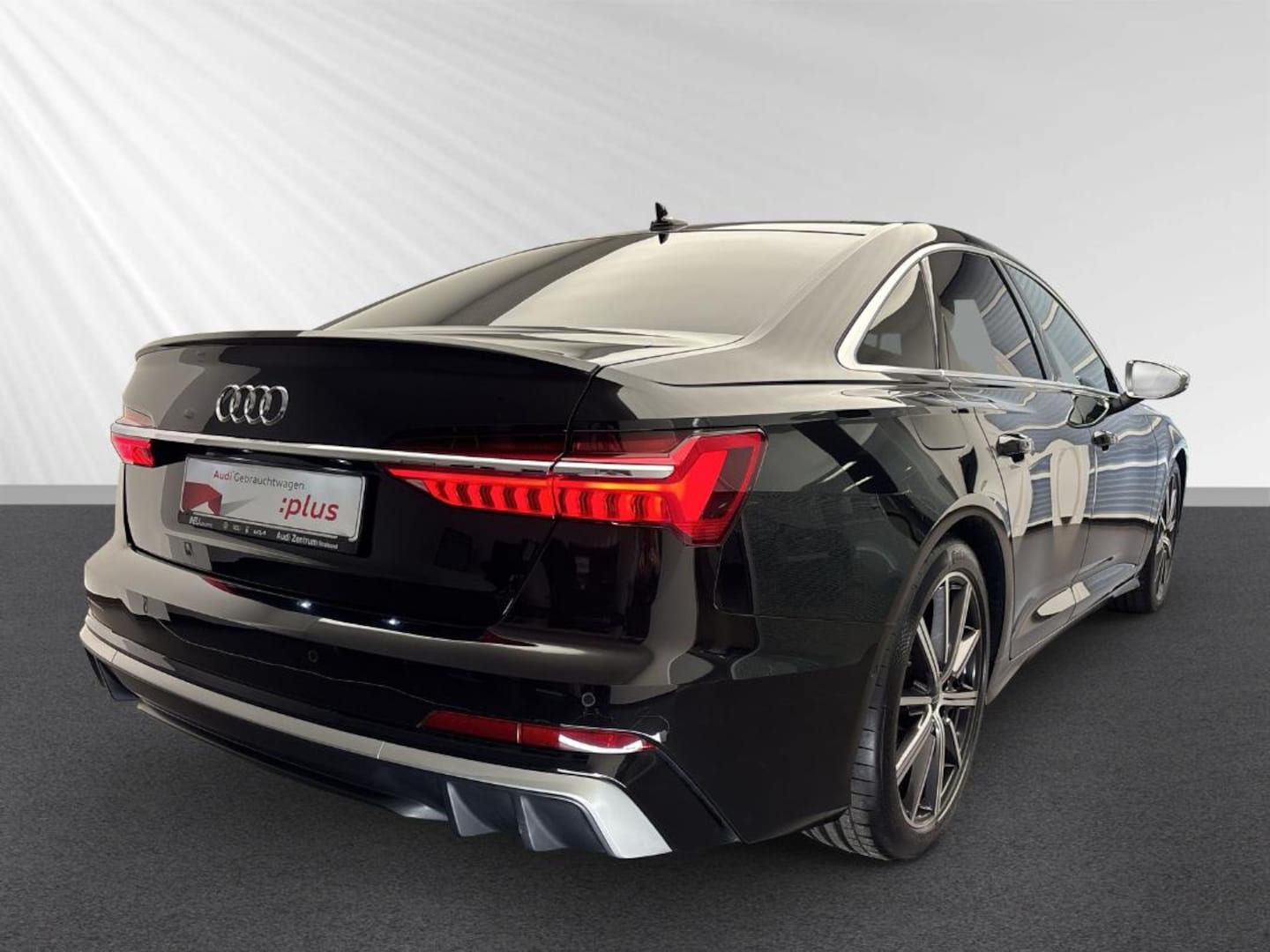 Bild über Audi S6 Limousine TDI quattro tiptronic - für weitere Informationen kontaktieren Sie den Audi Partner