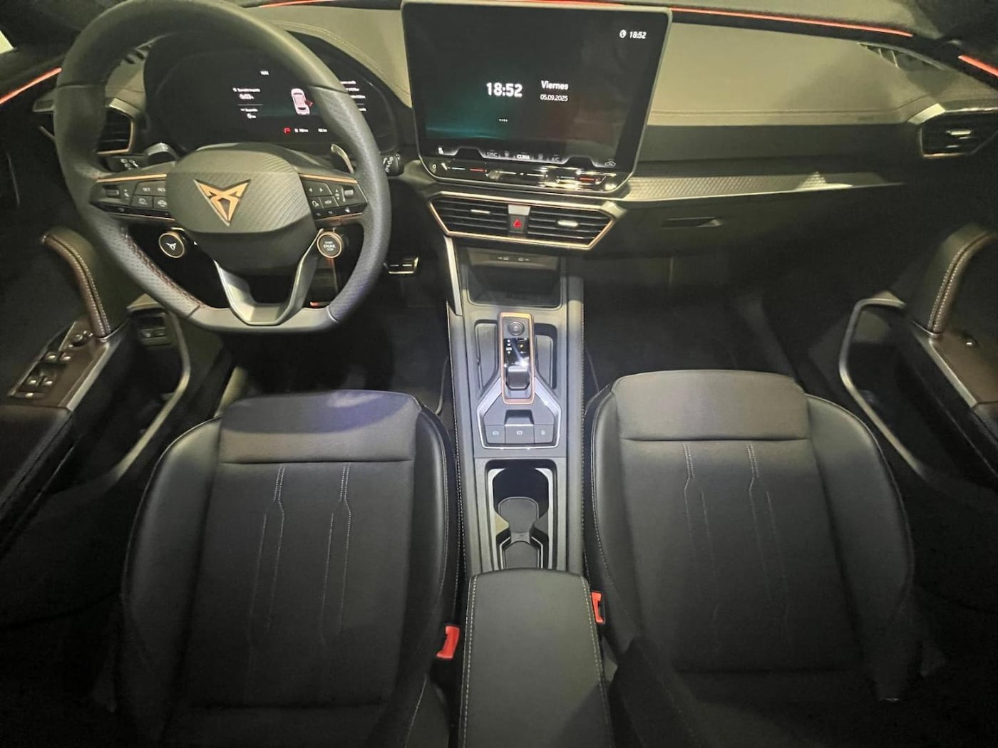 CUPRA Formentor 1.5 TSI e-Hybrid DSG 150 kW (204 CV) — photo 4