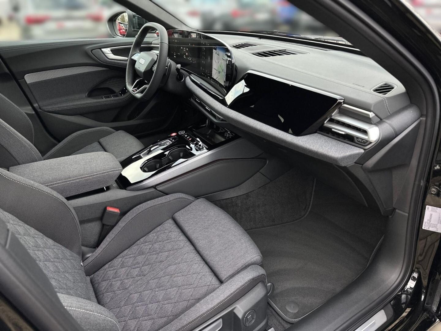 Bild über Audi A5 Avant TFSI 110 kW S tronic - für weitere Informationen kontaktieren Sie den Audi Partner