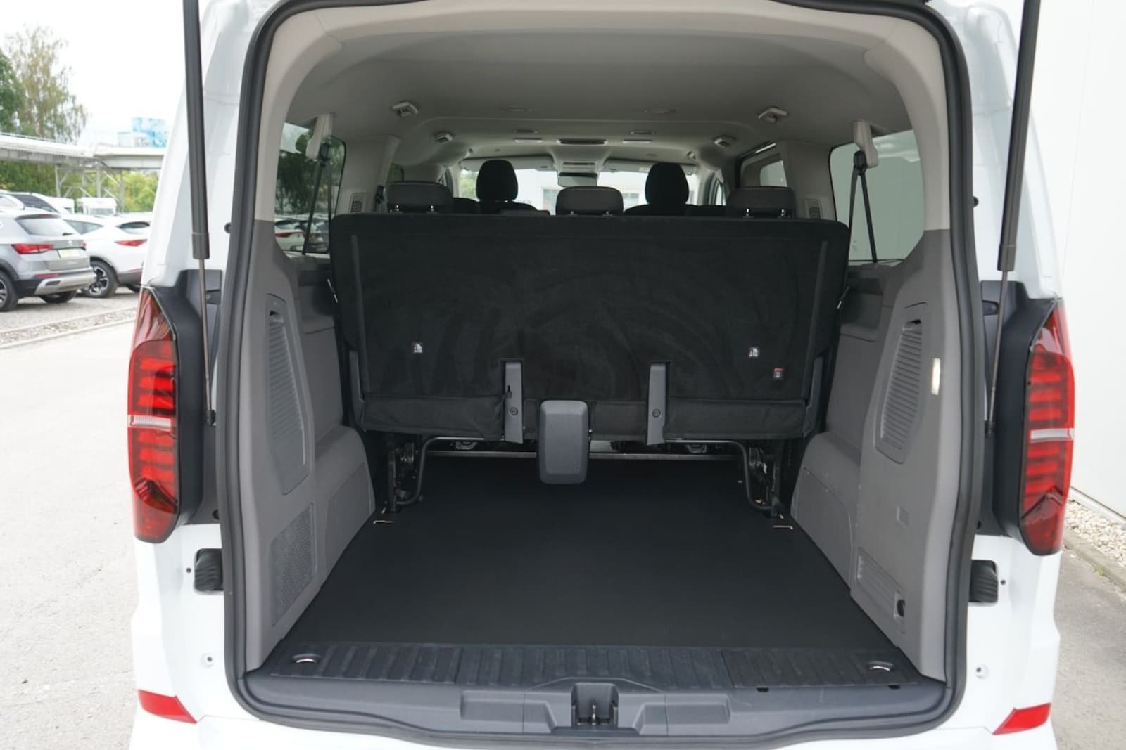 Volkswagen Caravelle langer Radstand – Bild 5