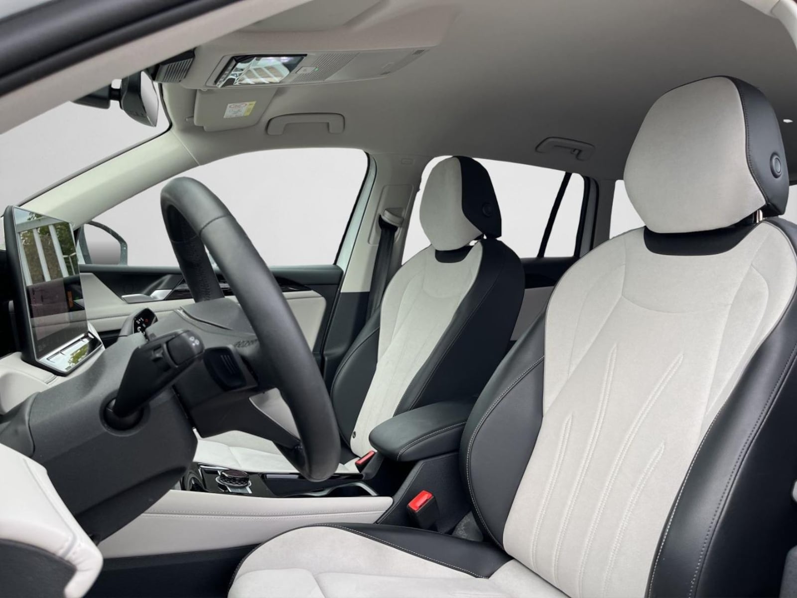Volkswagen Tiguan – Bild 12