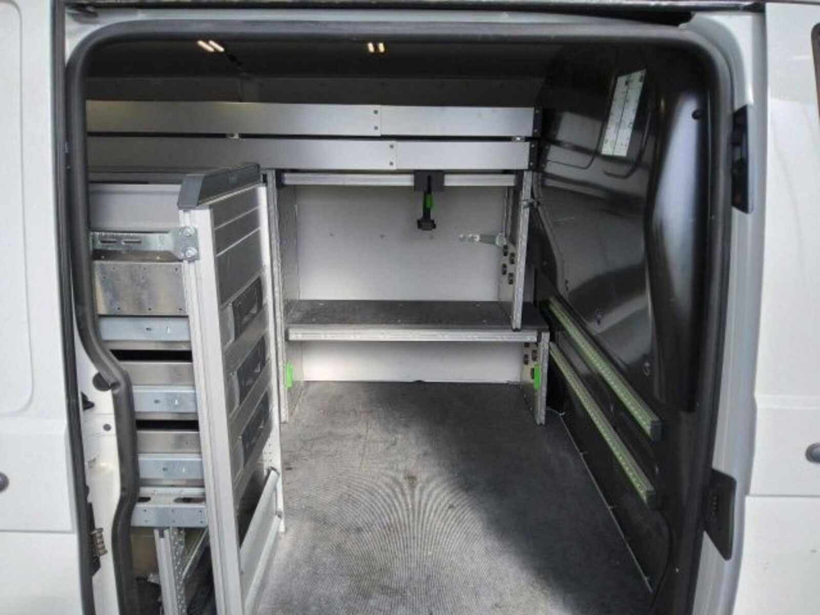 Volkswagen T6.1 Transporter Kasten kurzer Radstand – Bild 9