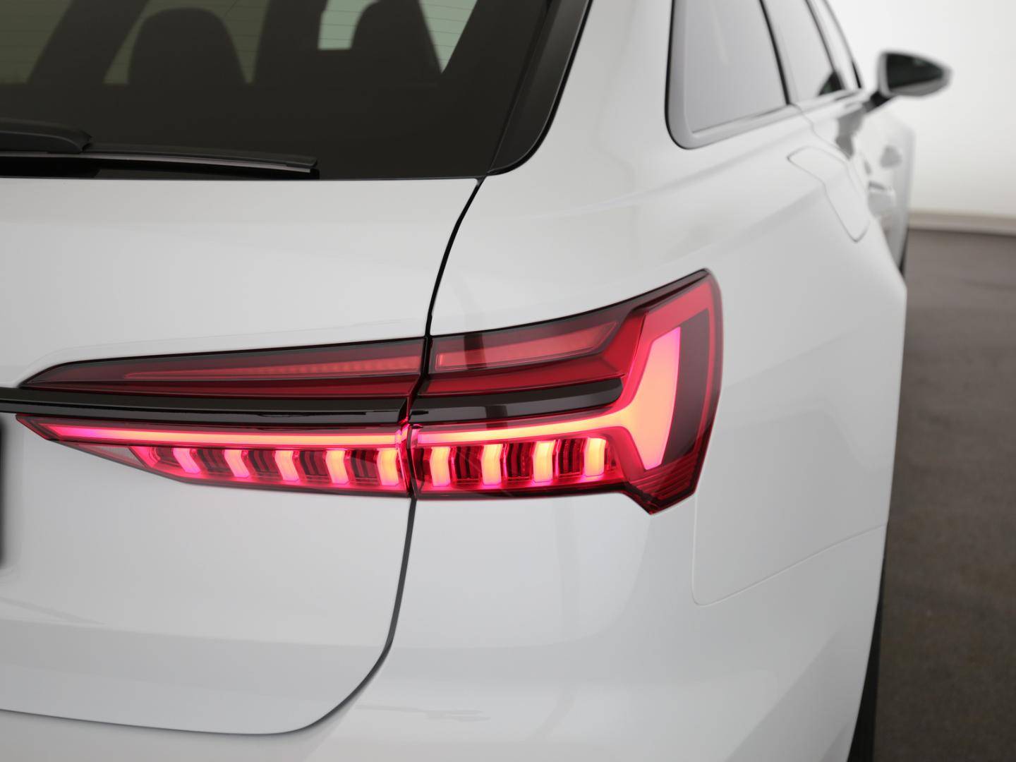 Image about Audi RS 6 Avant TFSI quattro tiptronic