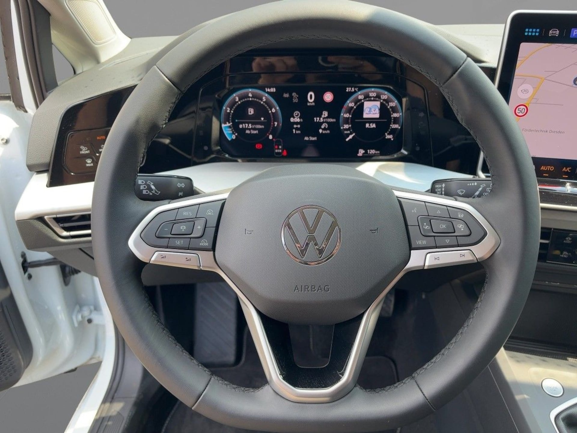 Volkswagen Golf Life