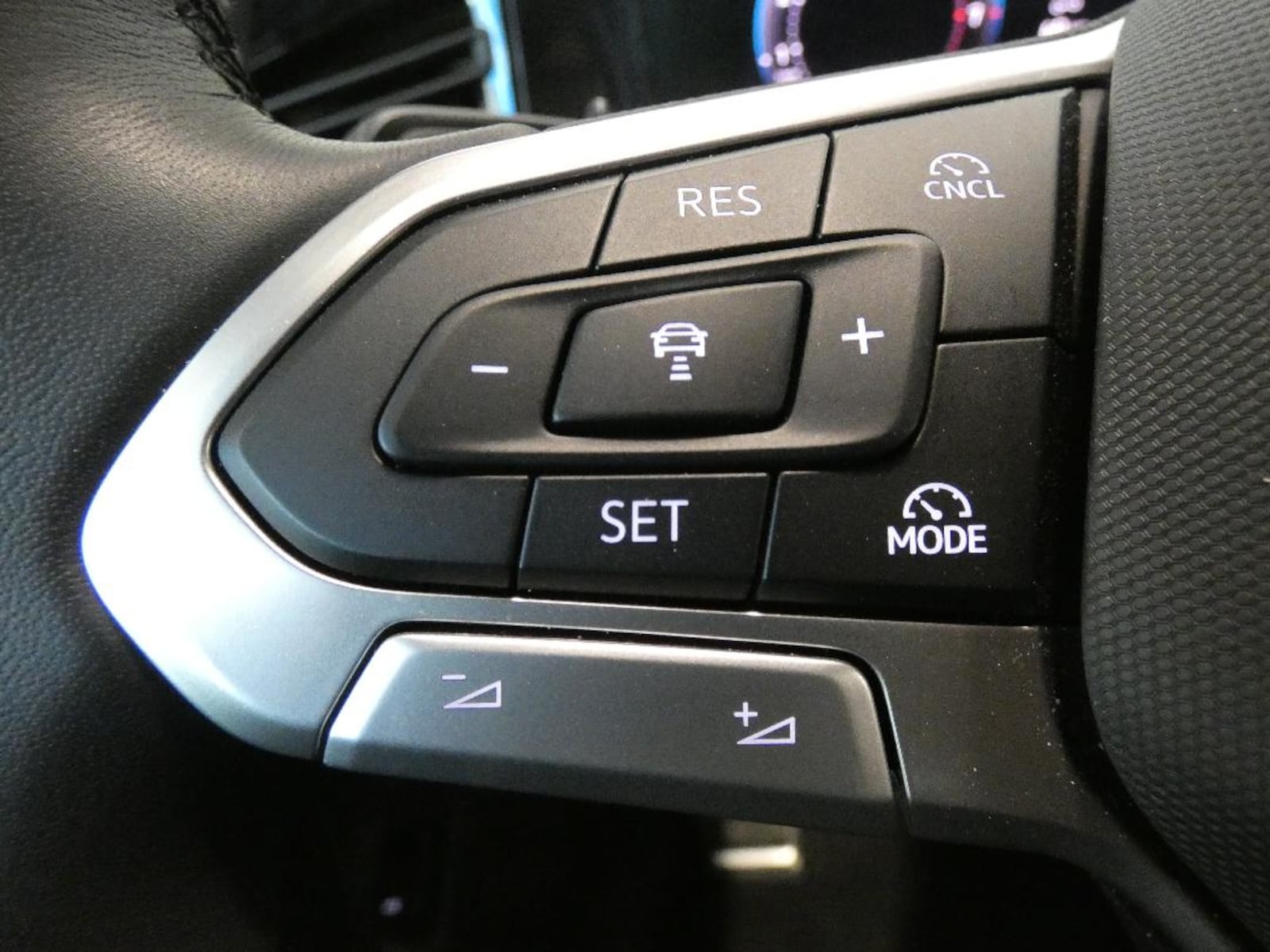 Volkswagen Tiguan – Bild 27