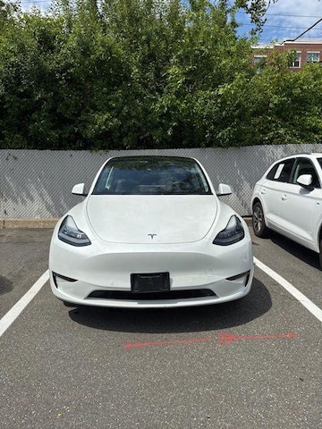 Used 2021 Tesla Model Y Long Range with VIN 5YJYGDEE7MF298127 for sale in Northfield, Minnesota