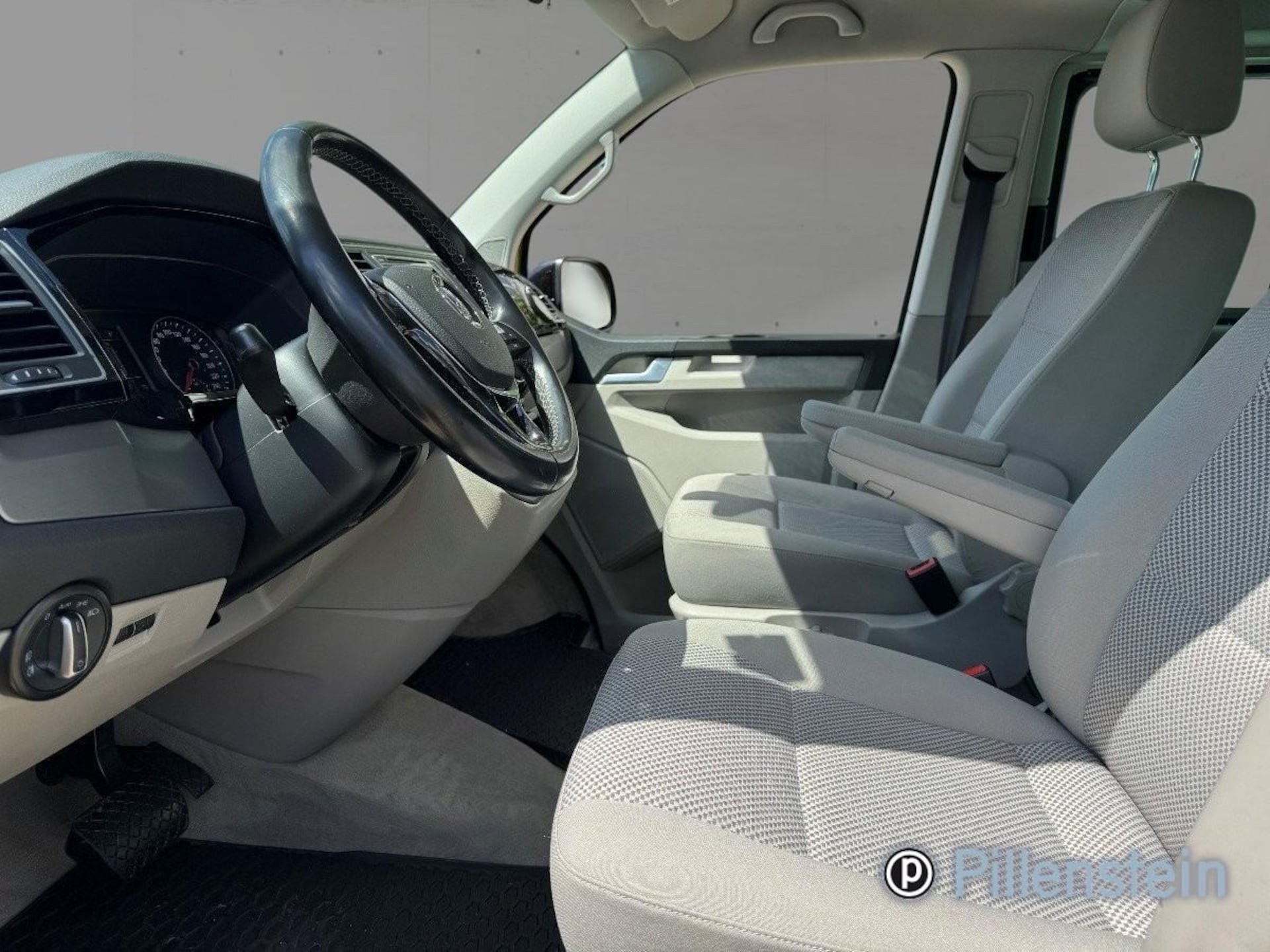 Volkswagen T6 California Beach