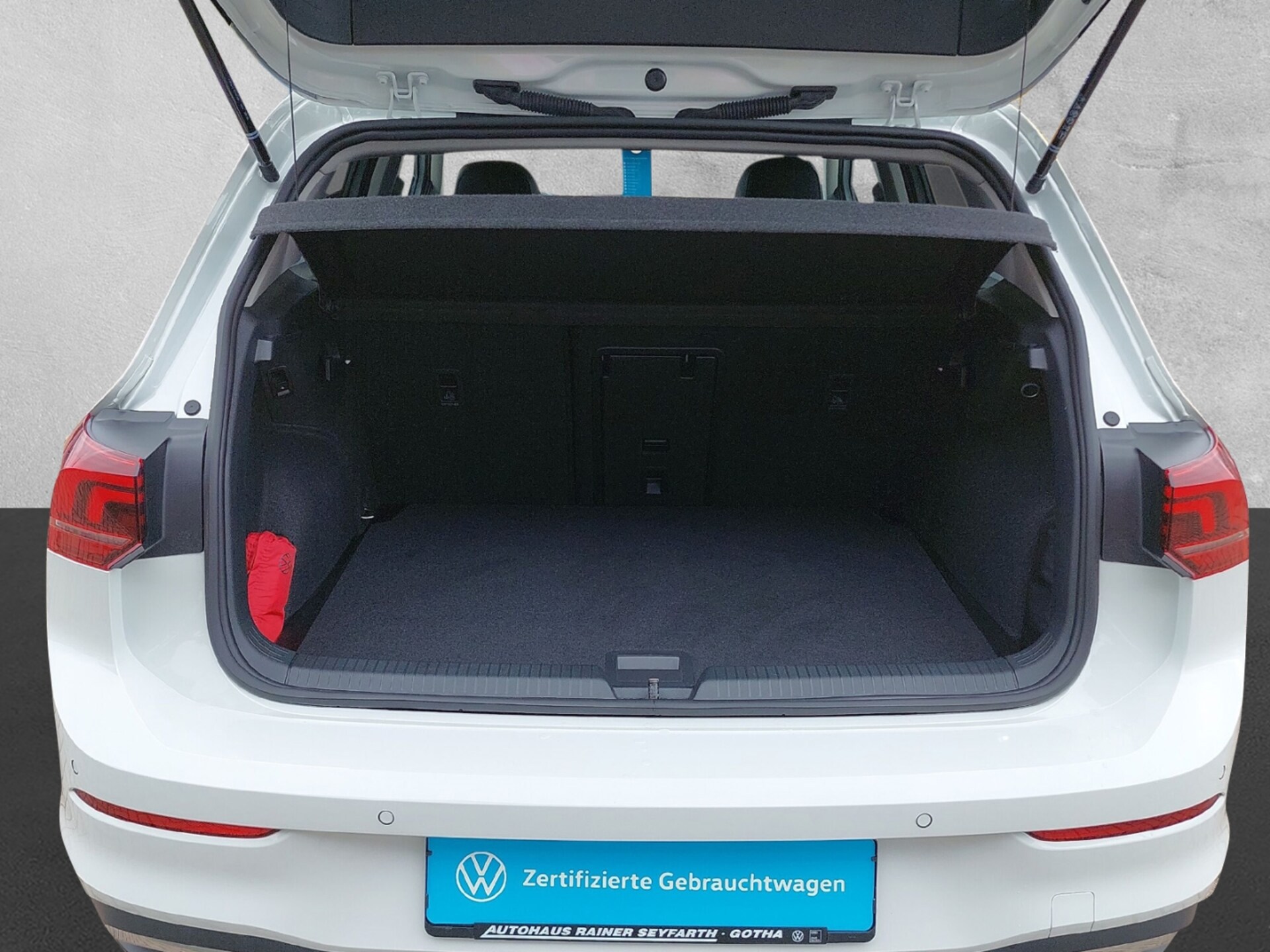 Volkswagen Golf Life