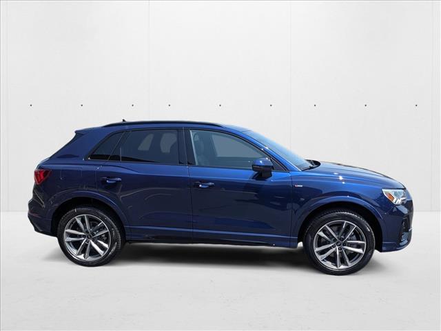 2025 AUDI Q3 - Image 4