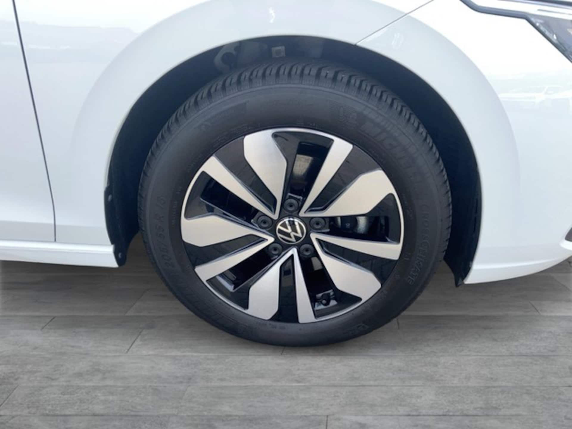 Volkswagen Golf MOVE