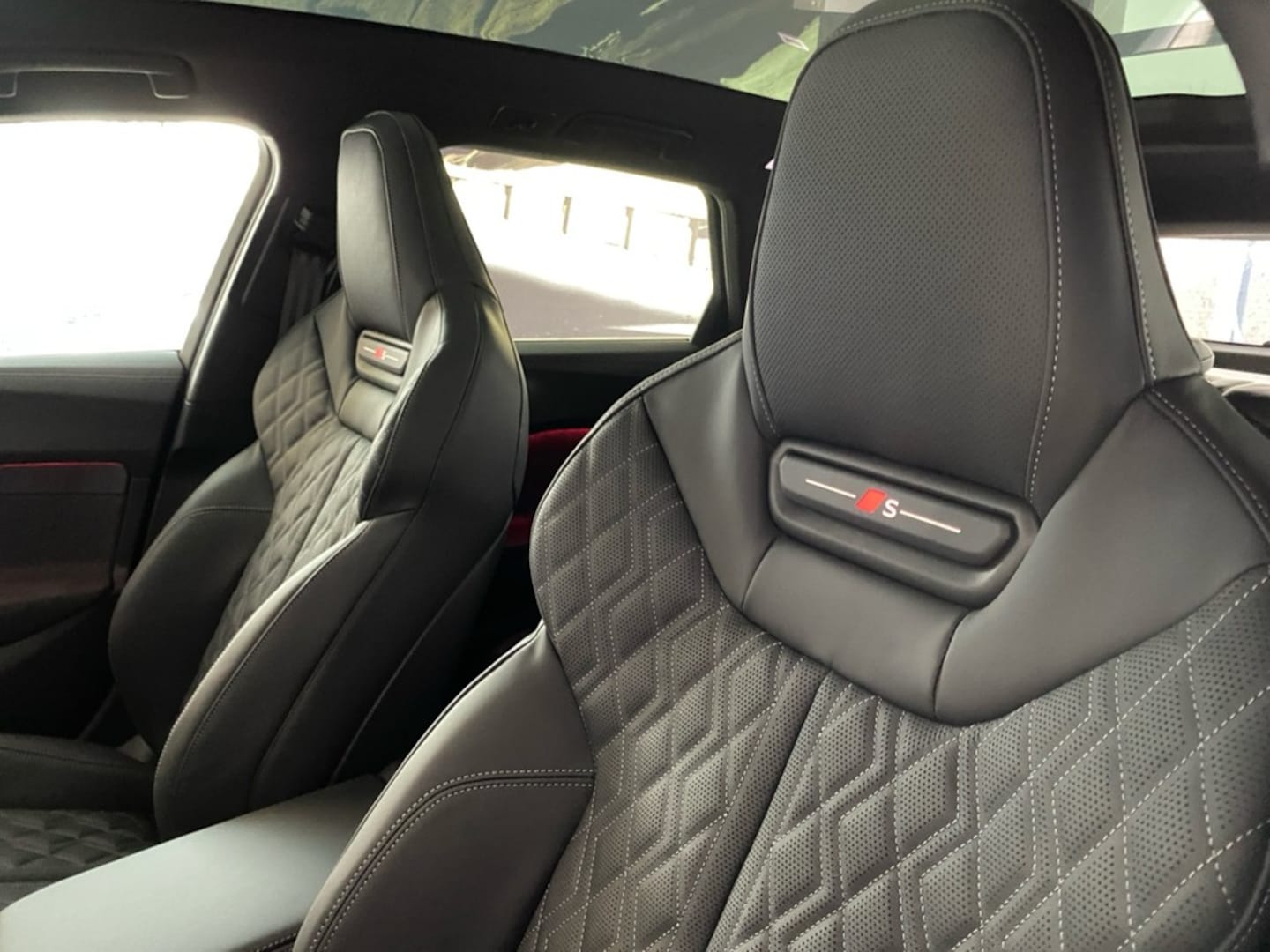 Bild über Audi A5 Avant e-hybrid e-hybrid quattro 220 kW S tronic - für weitere Informationen kontaktieren Sie den Audi Partner