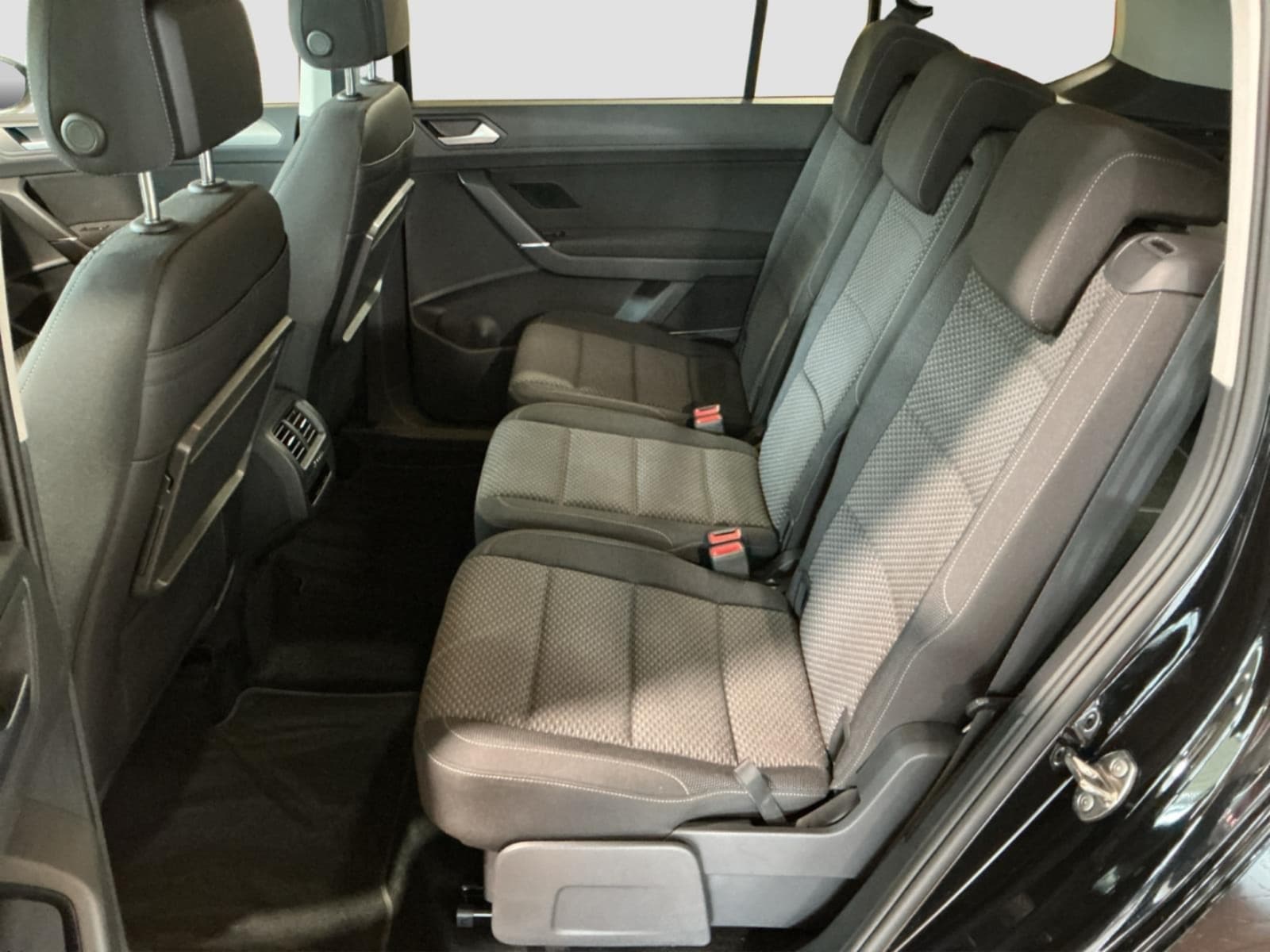 Volkswagen Touran – Bild 11