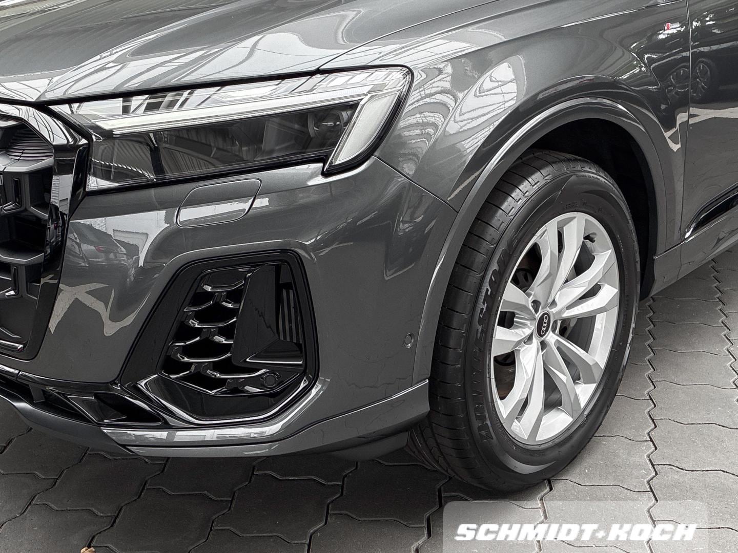 Bild über Audi Q7 SUV TFSI quattro 250 kW tiptronic - für weitere Informationen kontaktieren Sie den Audi Partner