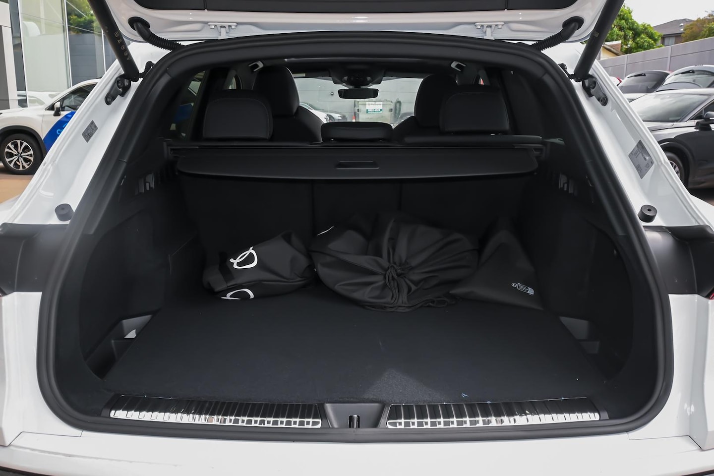 Image about Audi Q5 SUV e-hybrid quattro S tronic