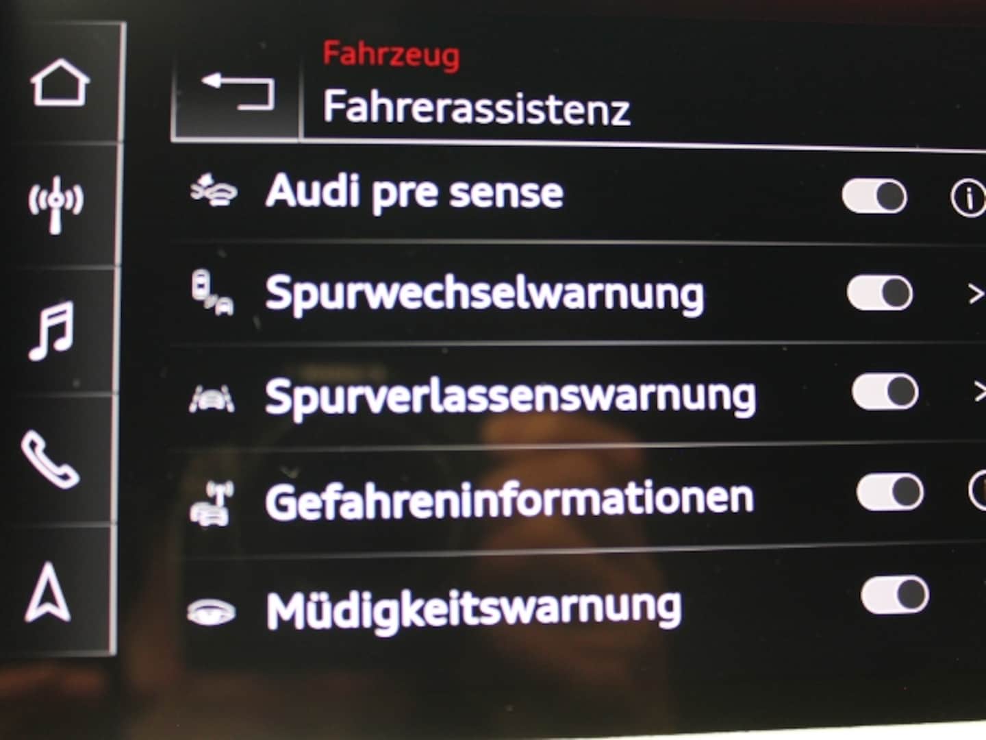 Bild über Audi A1 Sportback S line 35 TFSI S tronic - für weitere Informationen kontaktieren Sie den Audi Partner