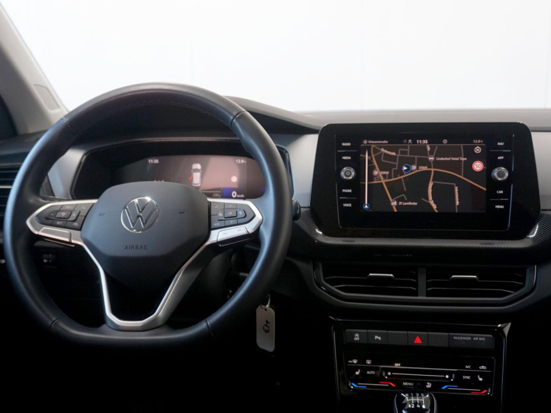 Volkswagen T-Cross Life