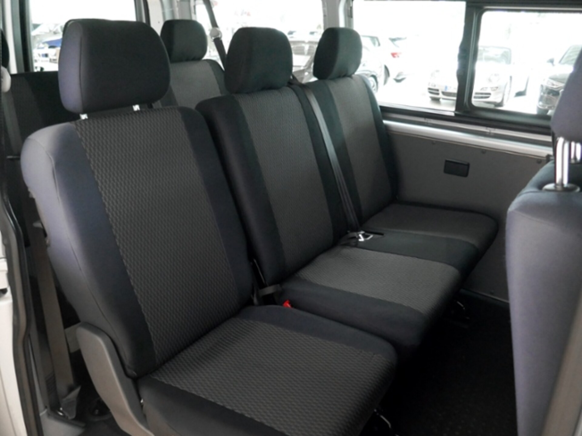 Volkswagen T6.1 Transporter Kombi kurzer Radstand