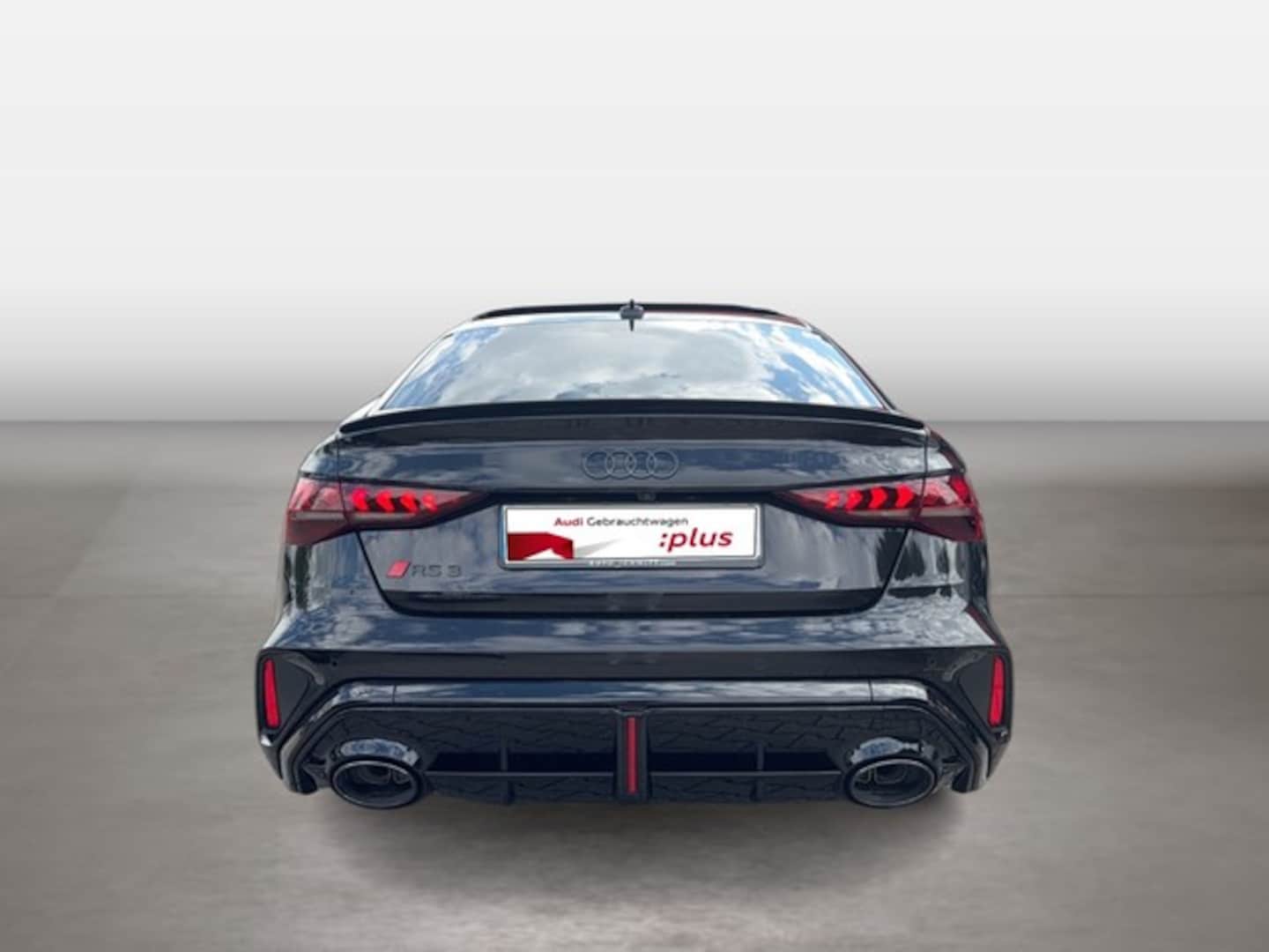 Bild über Audi RS 3 Limousine RS 3 Limousine 294 kW S tronic - für weitere Informationen kontaktieren Sie den Audi Partner