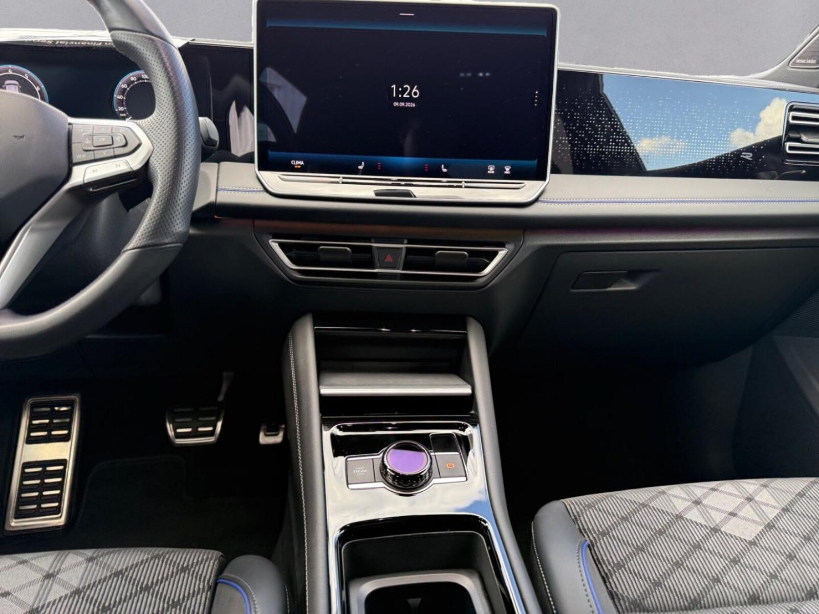 Volkswagen Tiguan – Bild 11