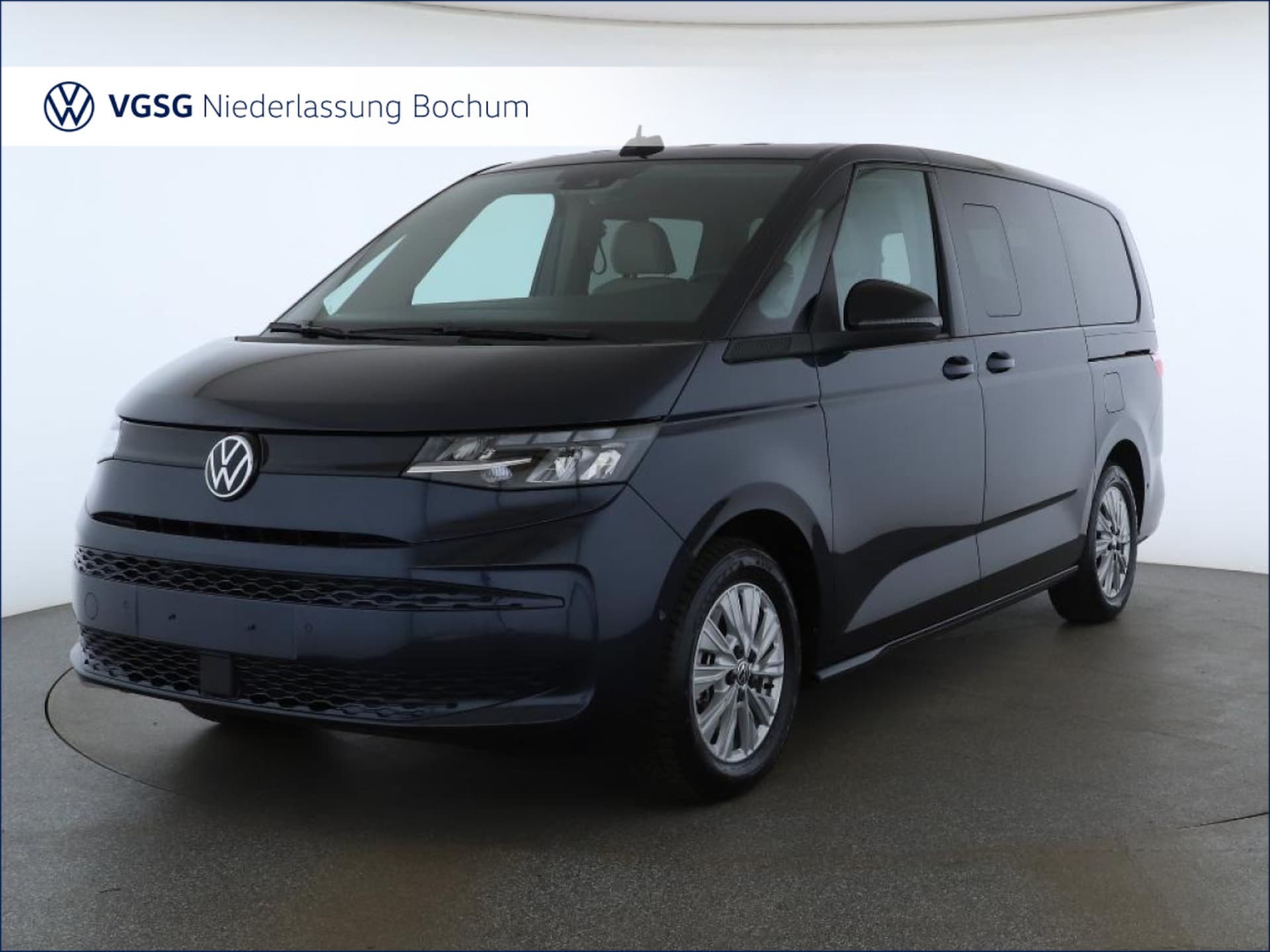 Volkswagen Multivan Langversion Basis-Modell