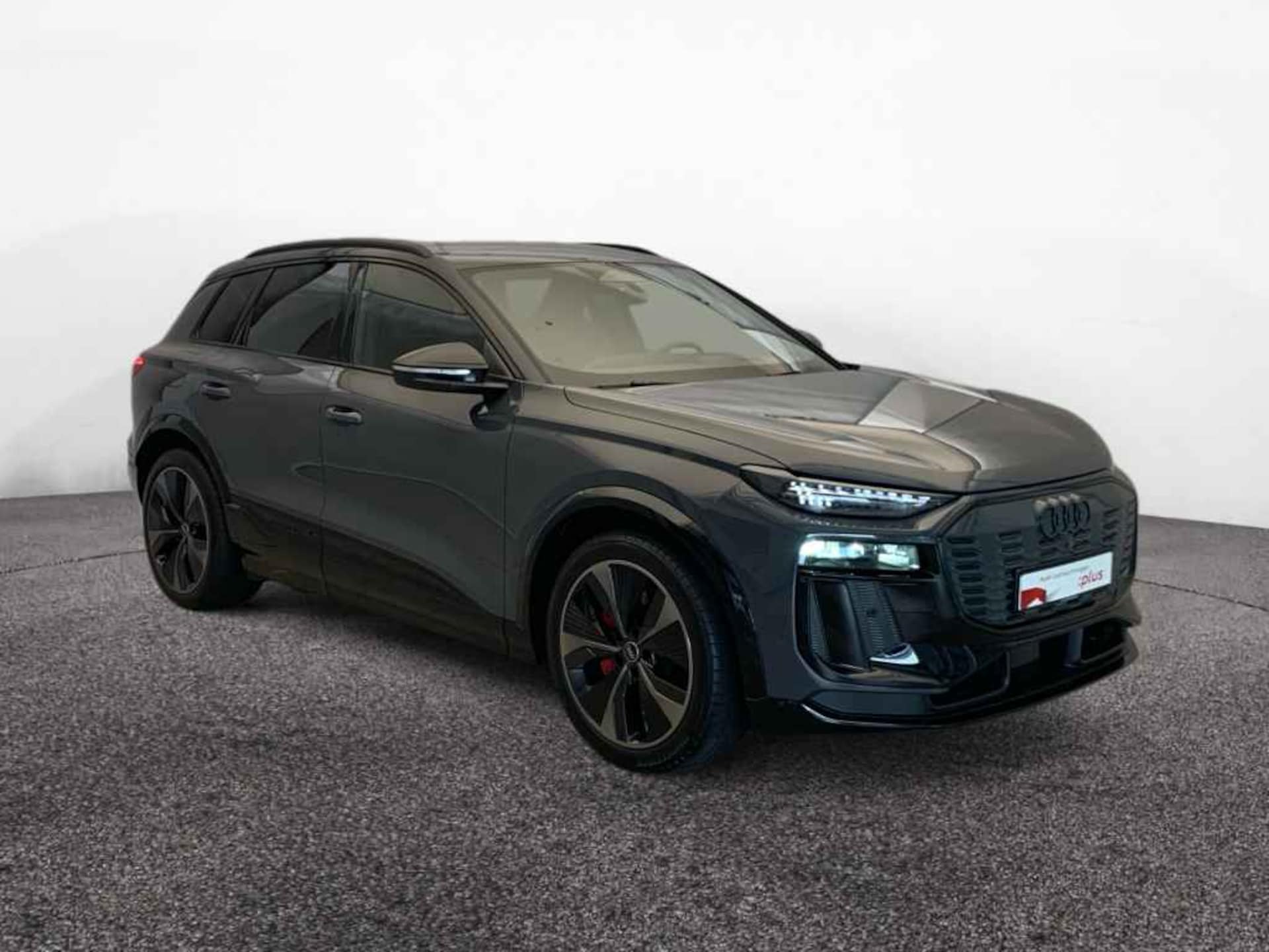 Audi SQ6 SUV e-tron