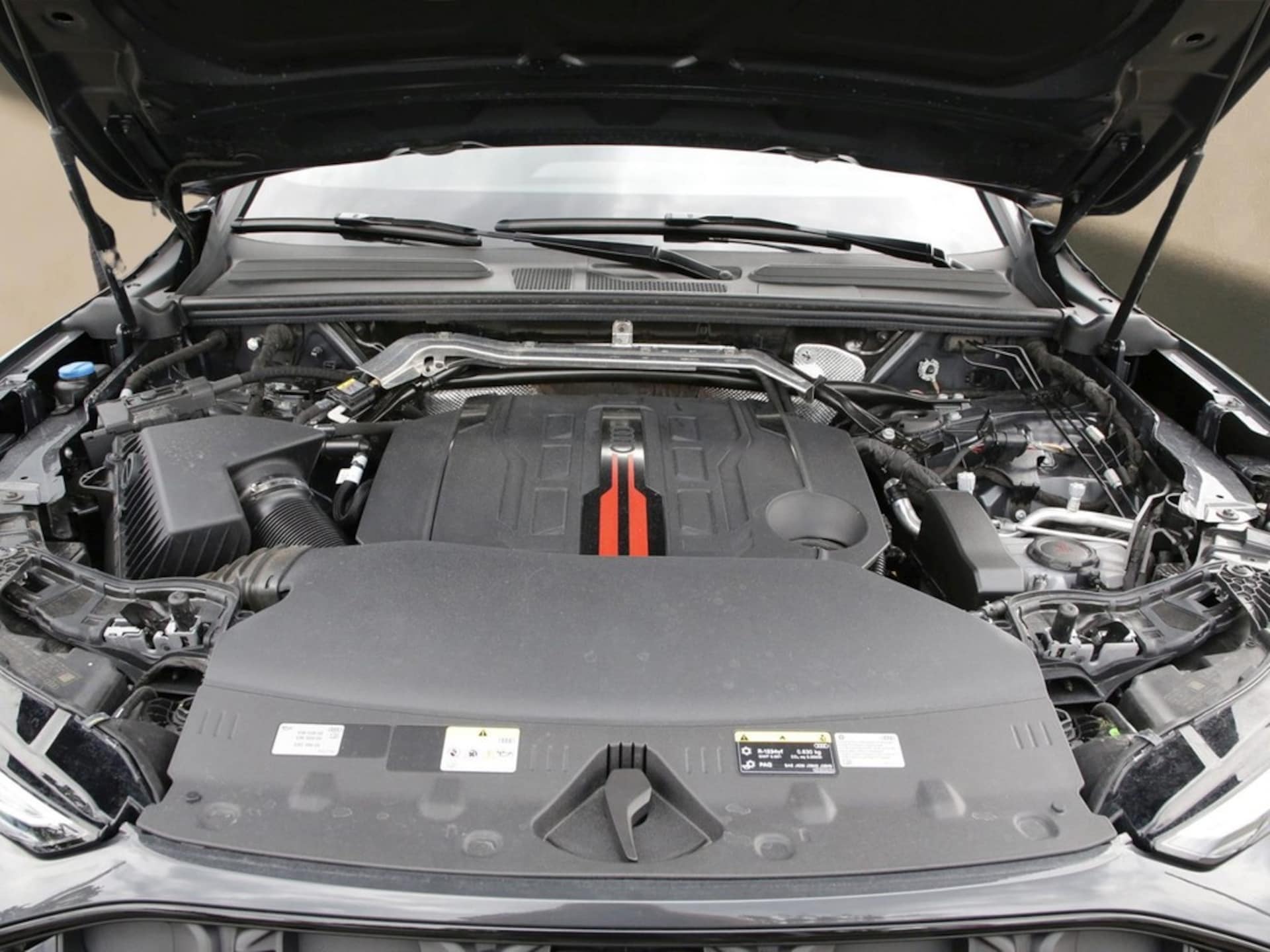 Audi SQ5 Sportback edition one