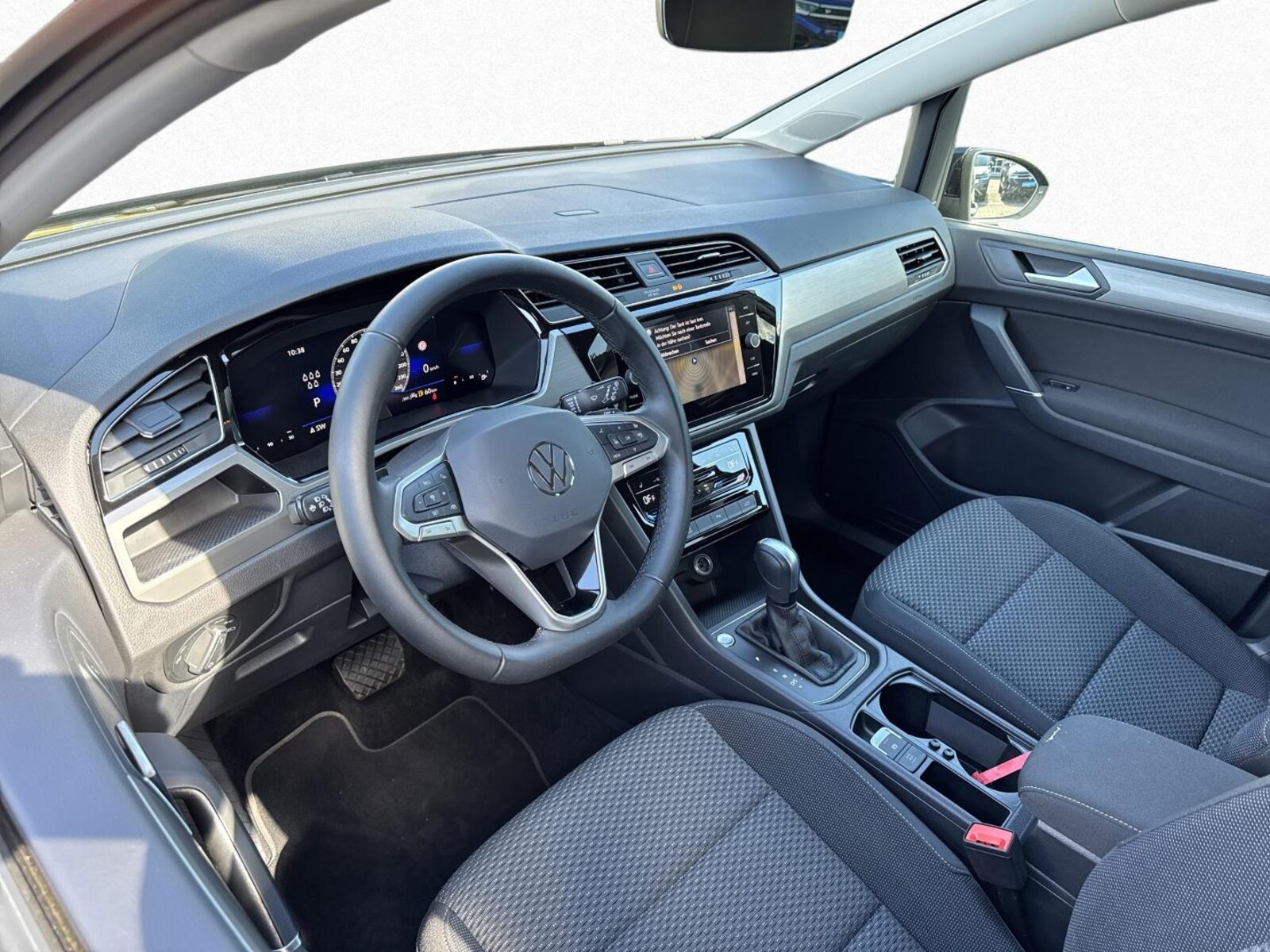 Volkswagen Touran – Bild 8