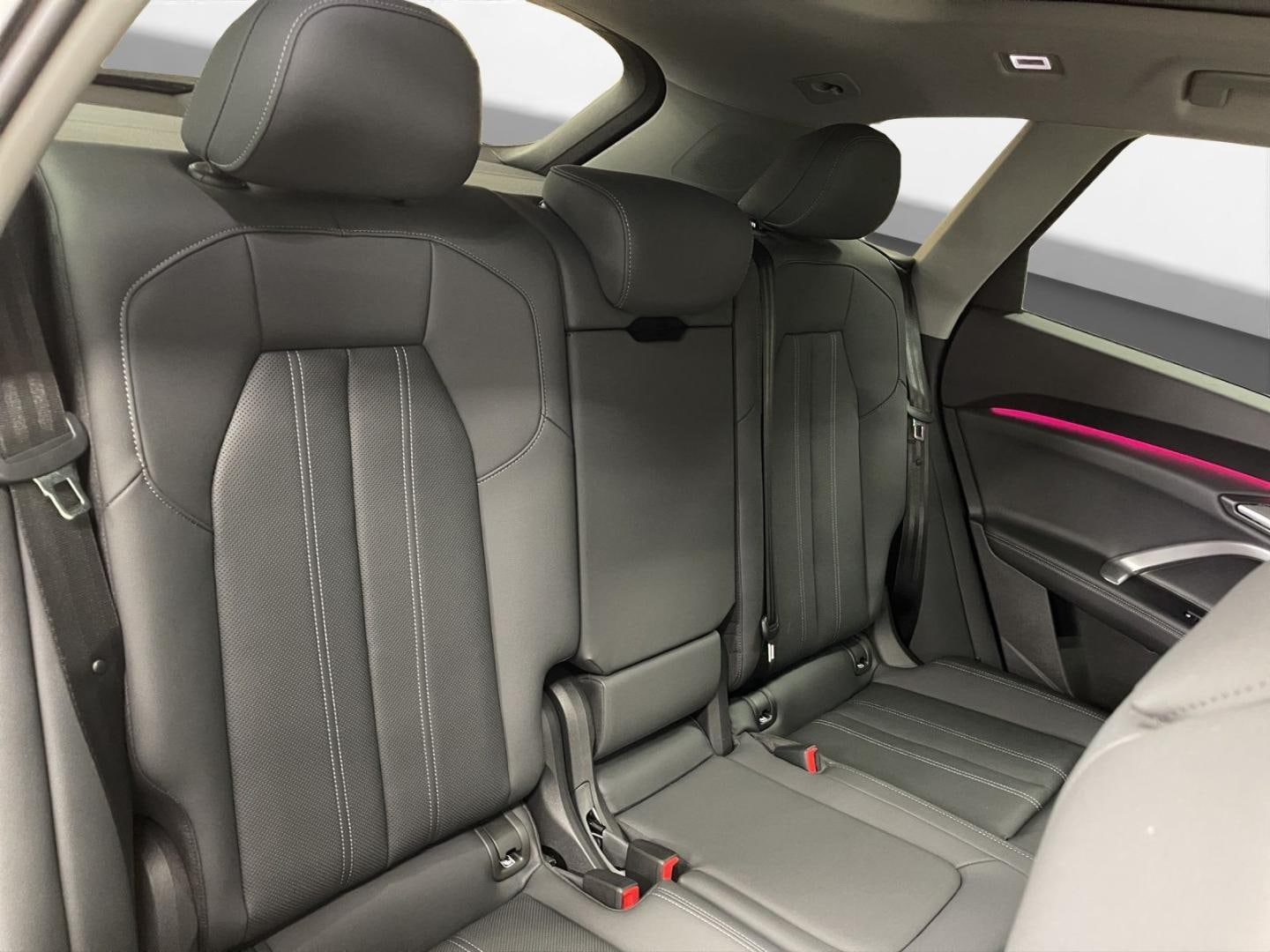 Bild über Audi Q5 SUV TFSI 150 kW S tronic - für weitere Informationen kontaktieren Sie den Audi Partner