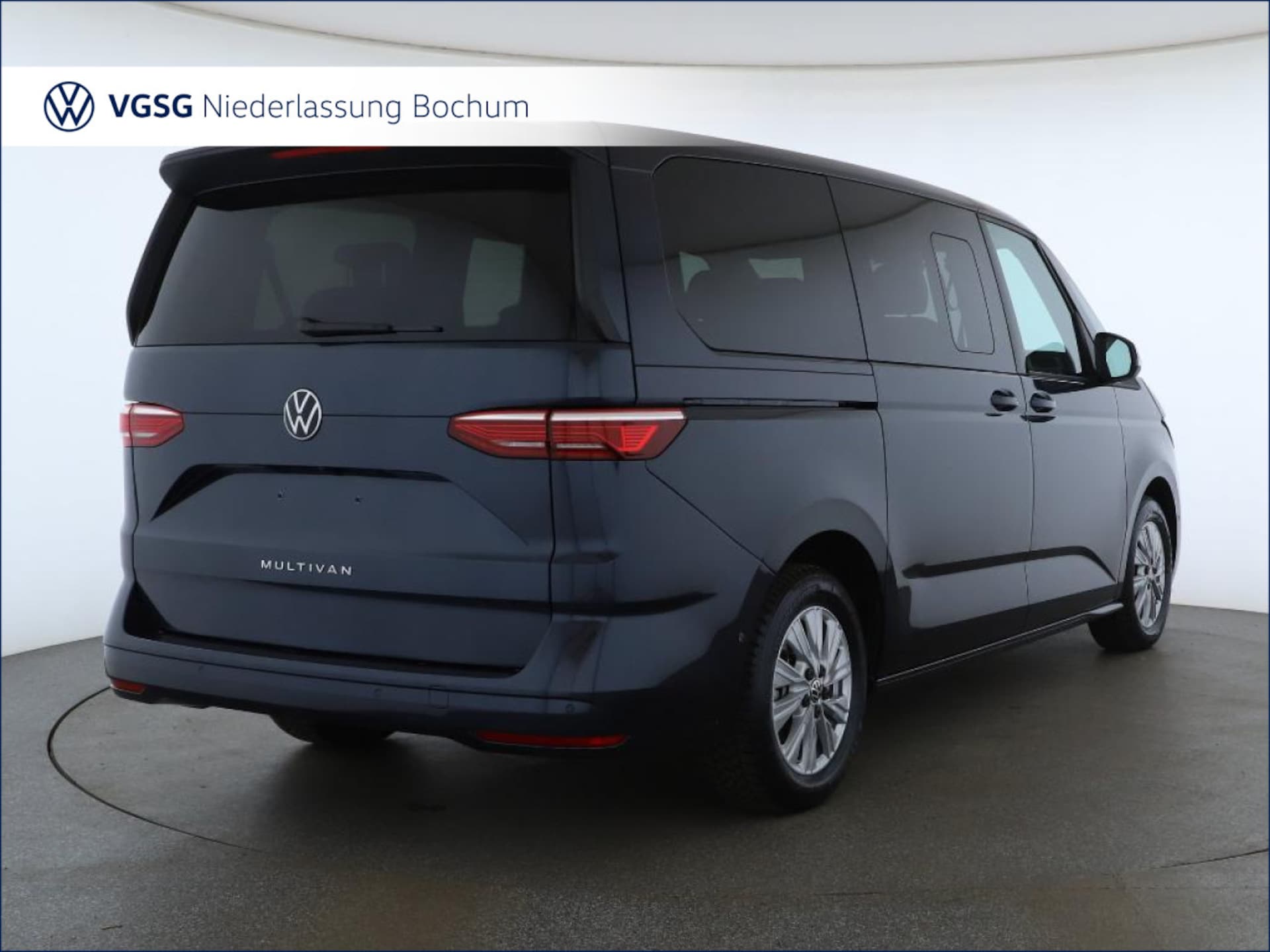 Volkswagen Multivan Langversion Basis-Modell