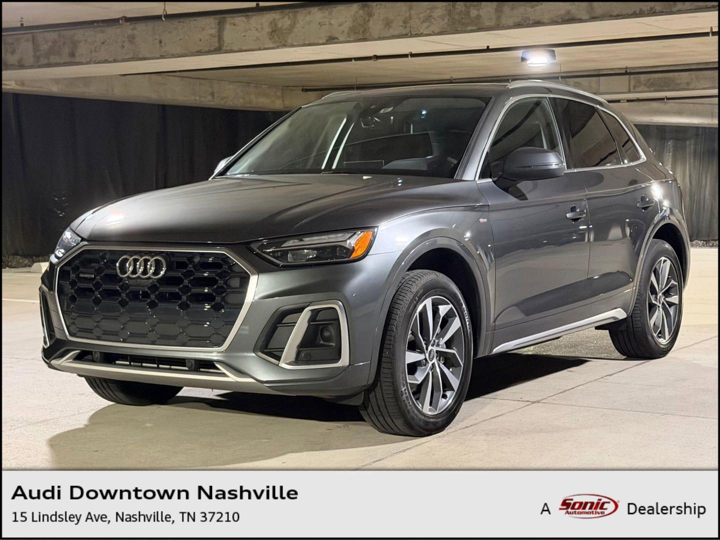 2023 Audi Q5 45 Premium Plus's photo