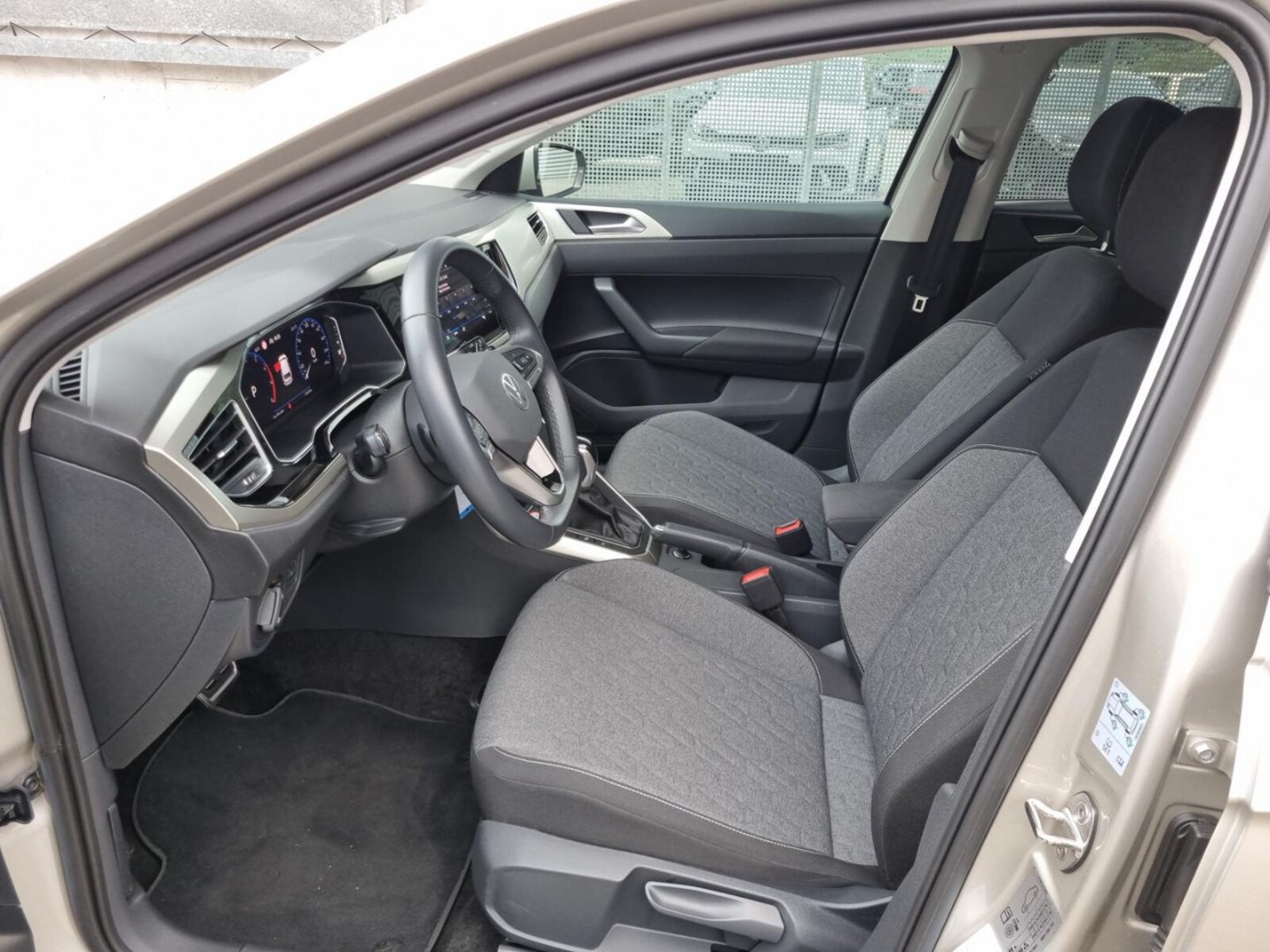Volkswagen Polo – Bild 12