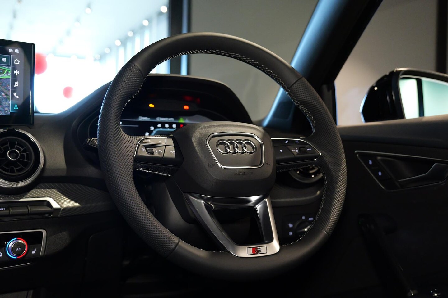 Image about Audi SQ2 TFSI quattro S tronic