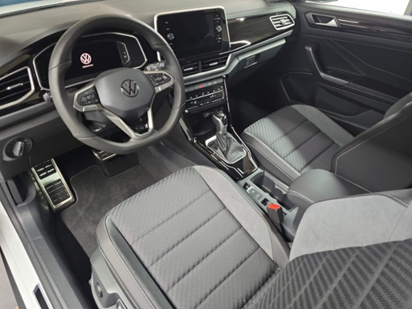 Volkswagen T-Roc Cabriolet – Bild 7