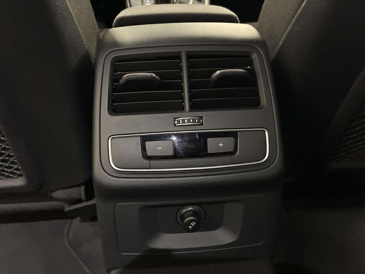 Image about Audi A4 Avant Design 35 TDI 120 kW (163 ch) S tronic