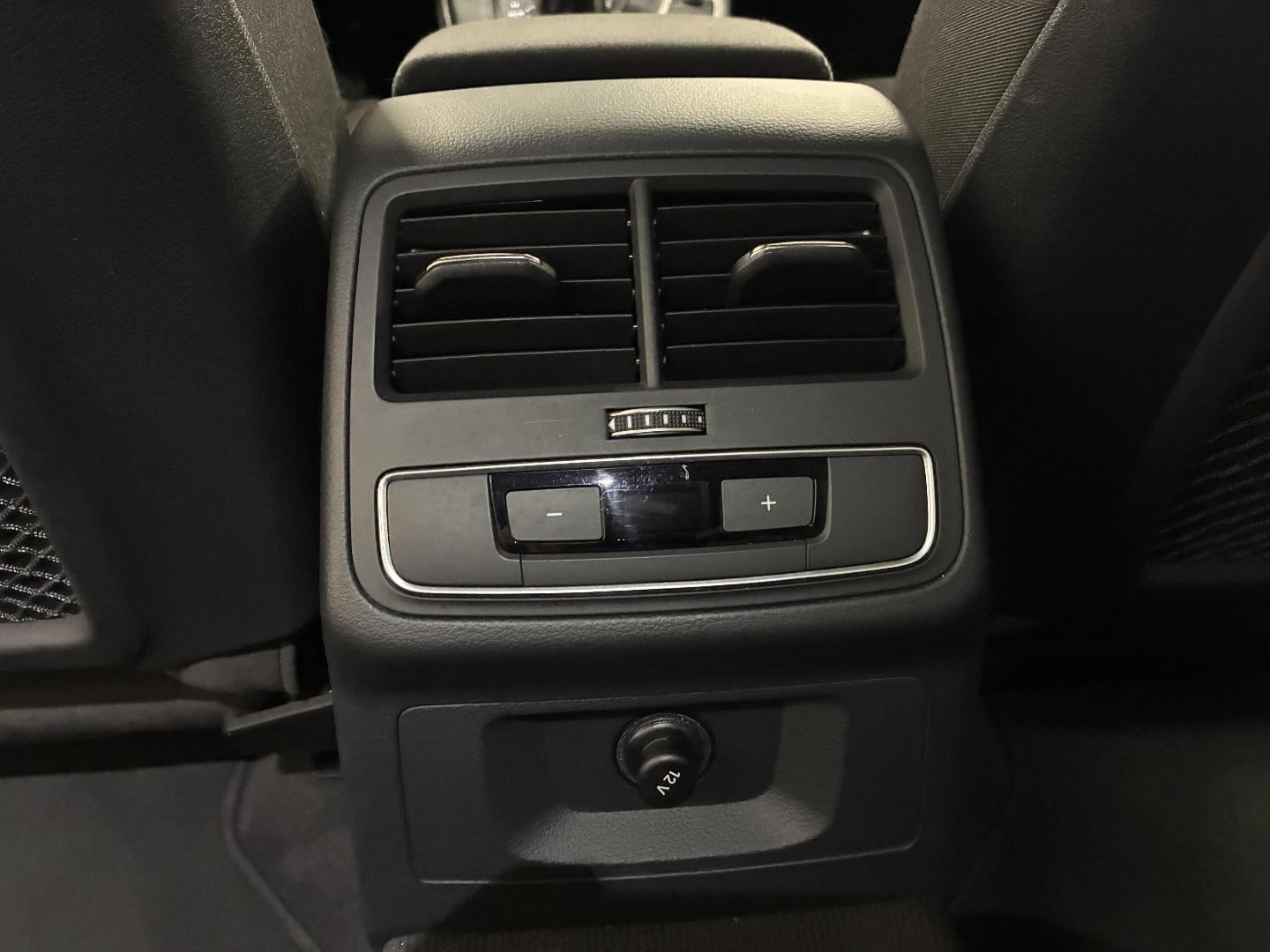 Image about Audi A4 Avant Design 35 TDI 120 kW (163 ch) S tronic