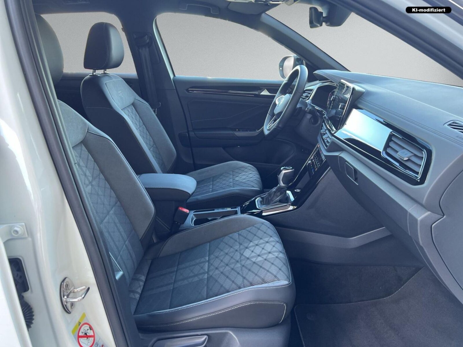 Volkswagen T-Roc – Bild 12