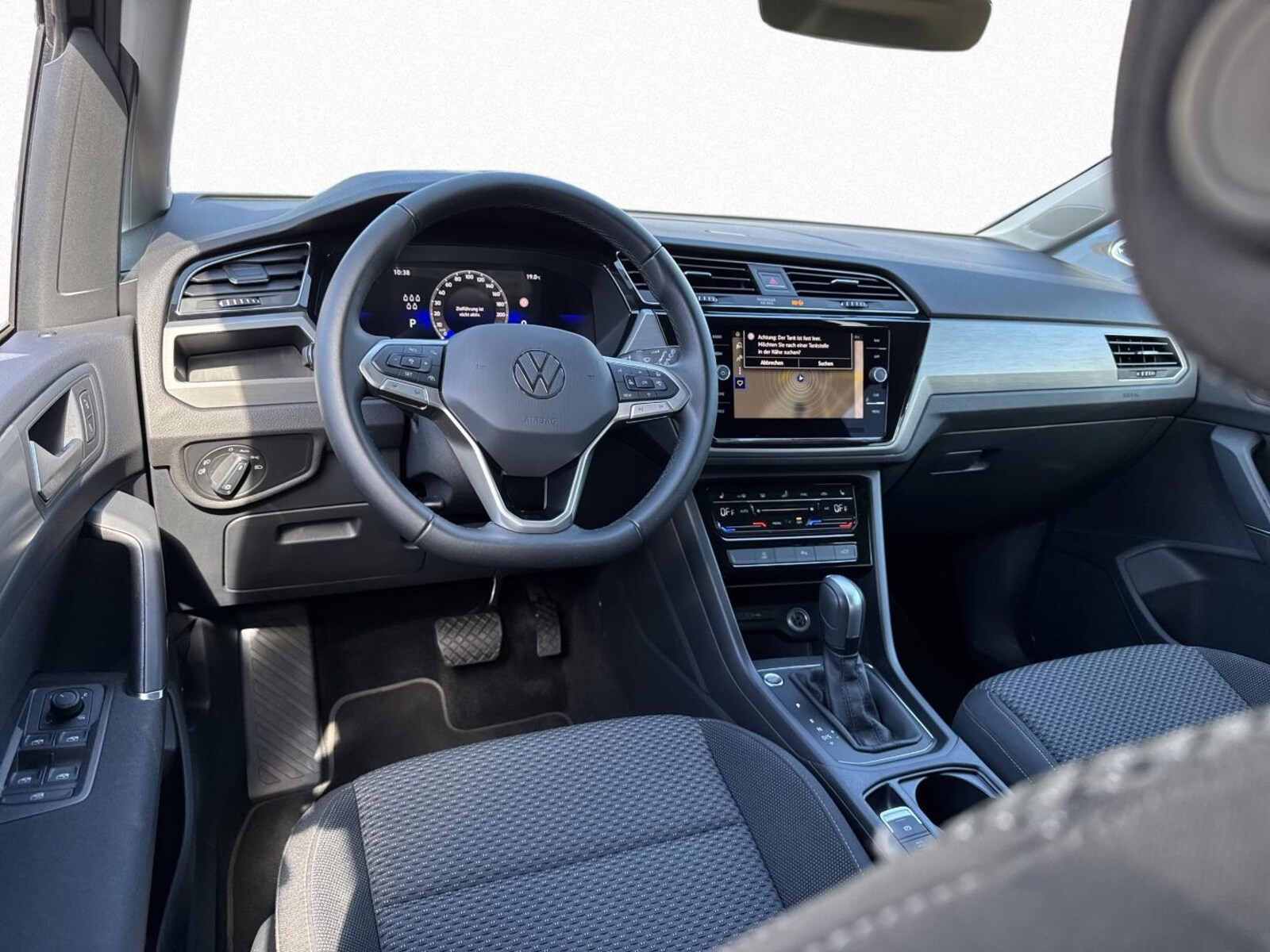 Volkswagen Touran – Bild 9