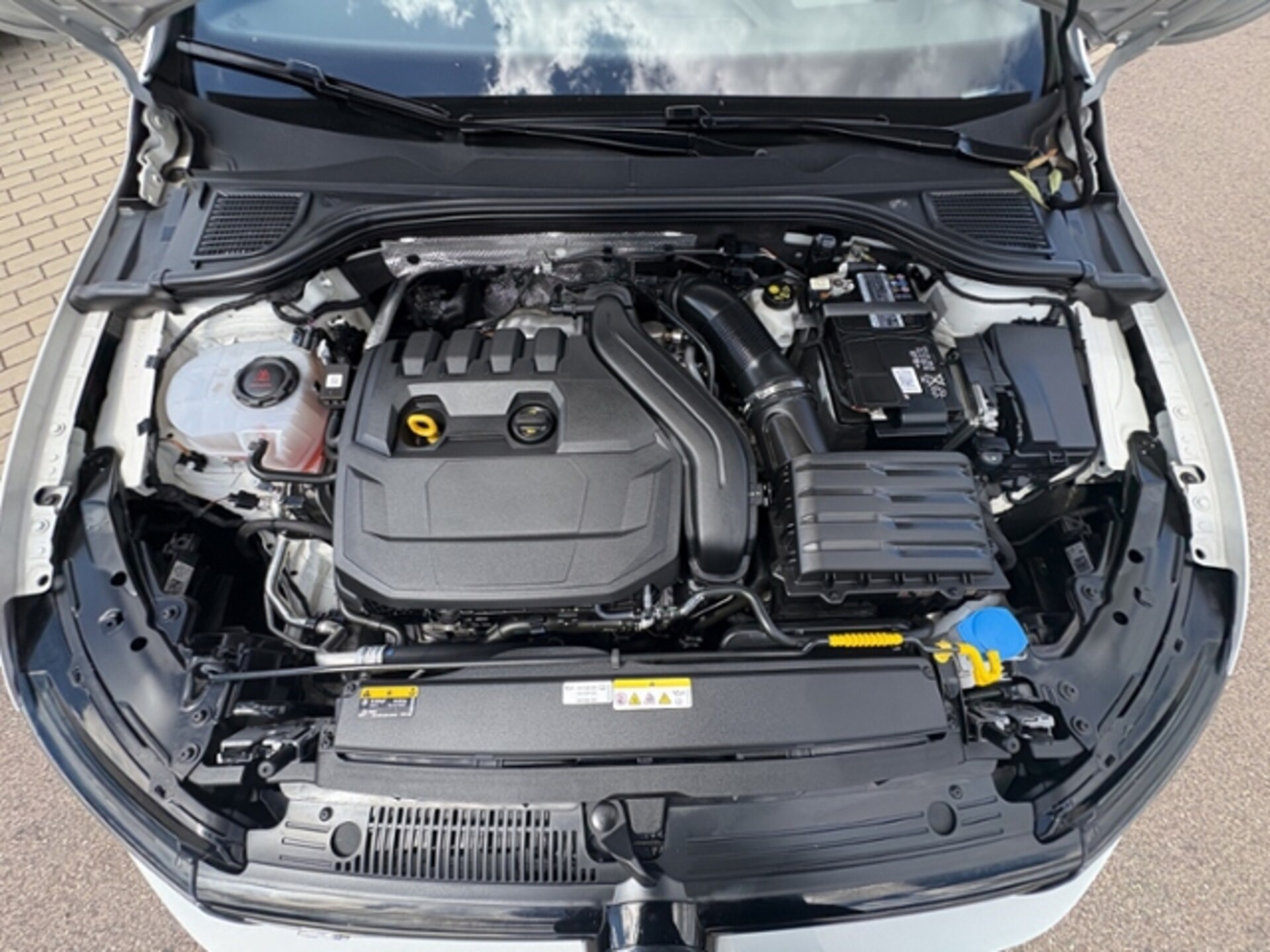Volkswagen Golf Variant R-Line