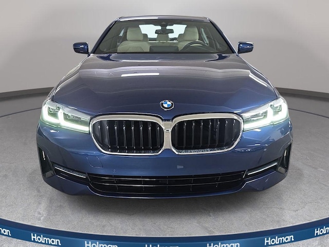 2023 BMW 530