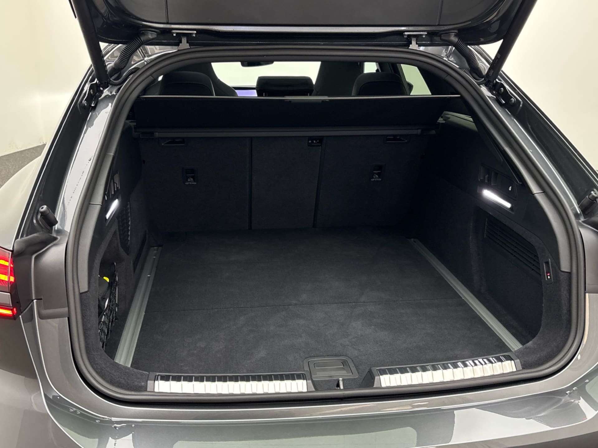 Audi A6 Avant edition one