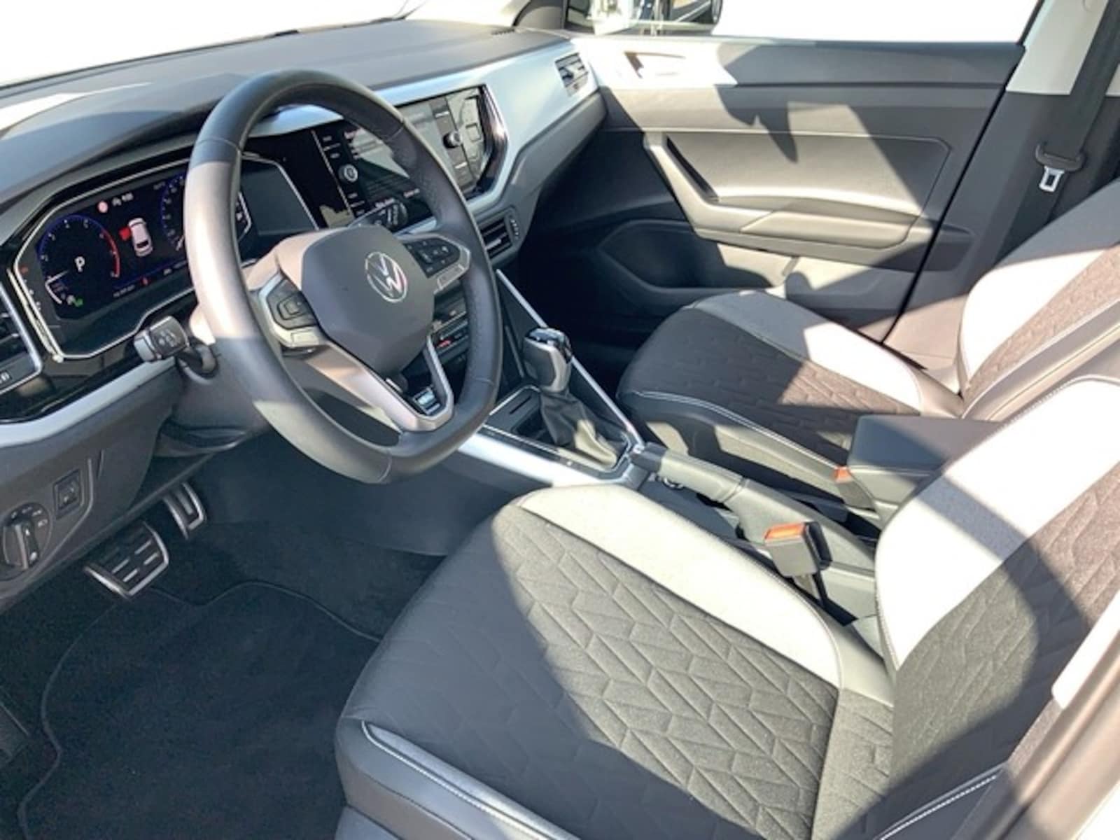 Volkswagen Polo – Bild 8