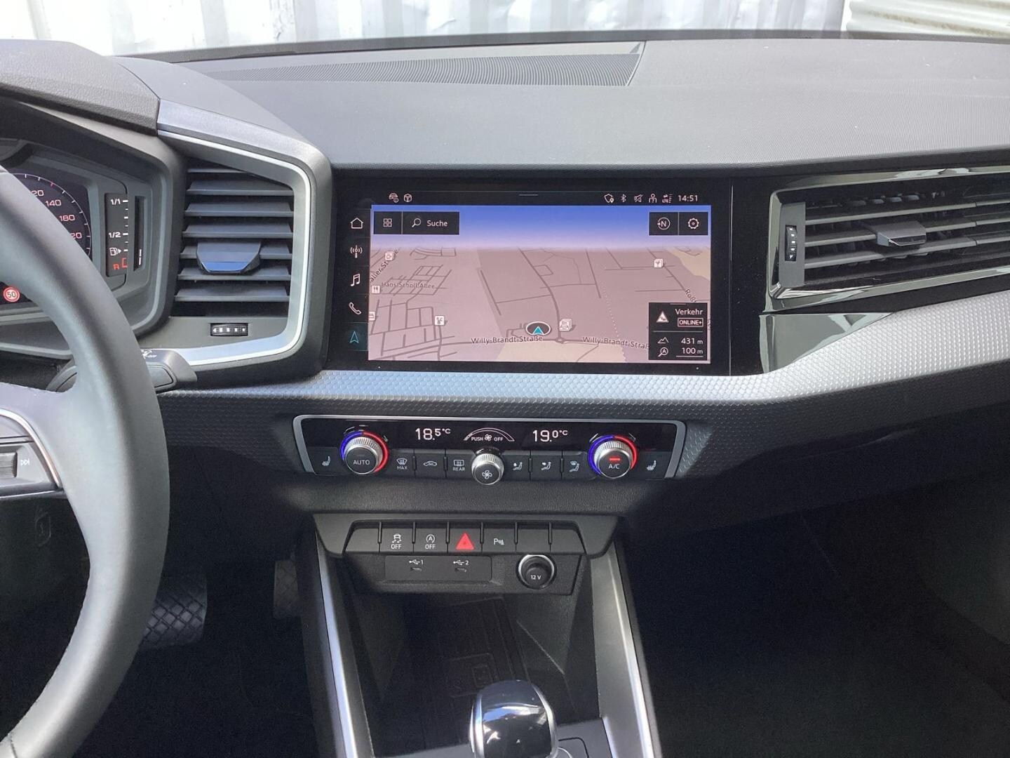 Bild über Audi A1 allstreet 30 TFSI S tronic - für weitere Informationen kontaktieren Sie den Audi Partner