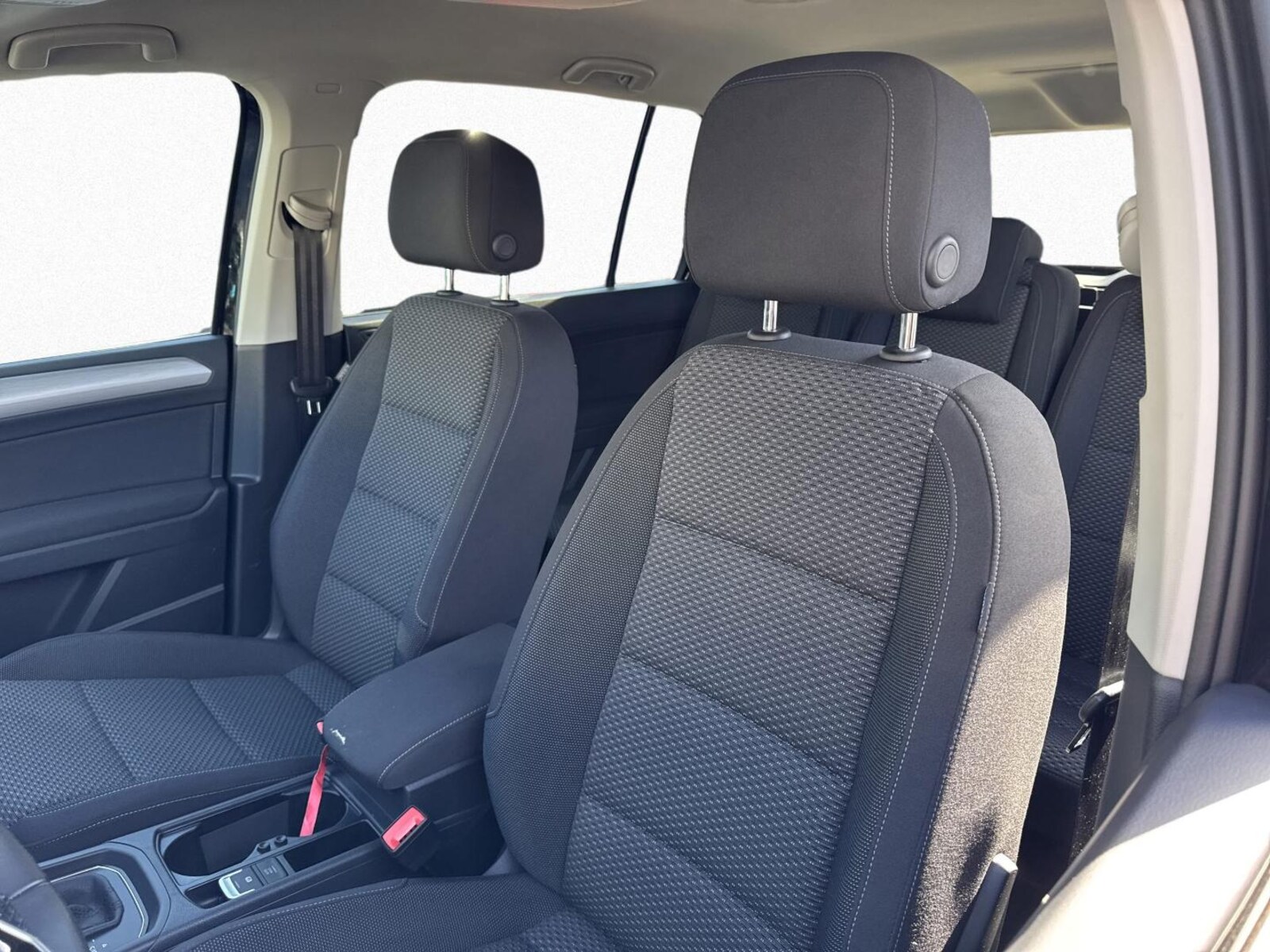 Volkswagen Touran – Bild 10