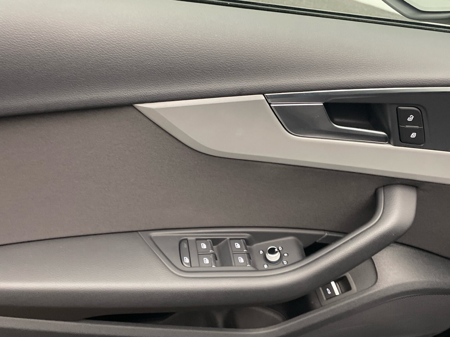 Image about Audi A4 Avant S line 45 TFSI quattro S tronic