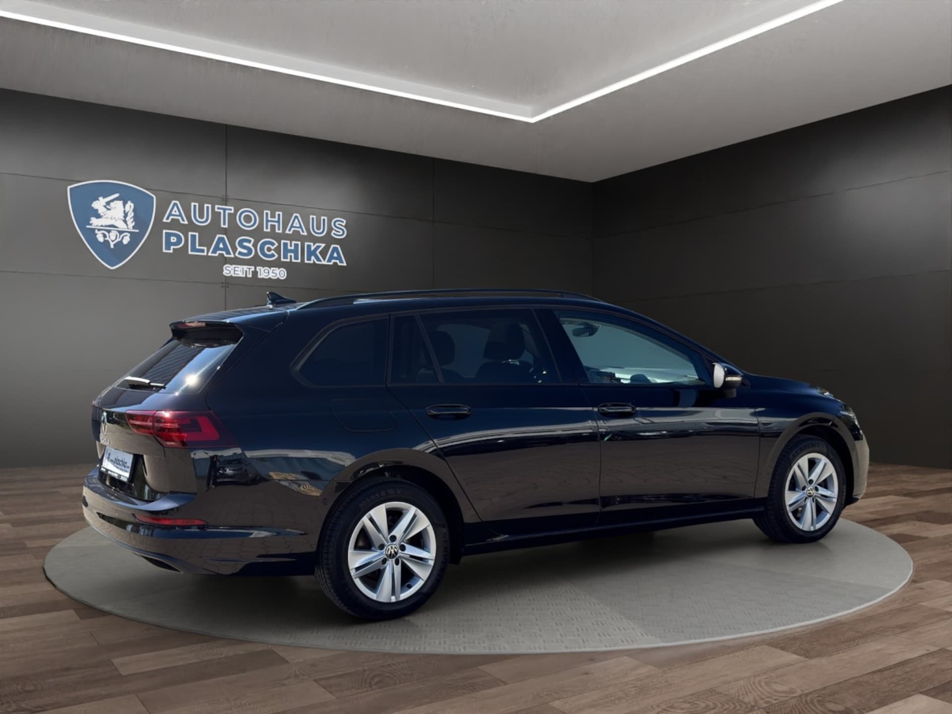 Volkswagen Golf Variant Life