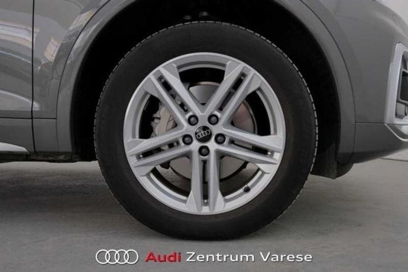 Immagine di Audi Q5 Sportback S line 40 TDI quattro 150 kW (204 CV) S tronic - Vista: for more details contact your dealer