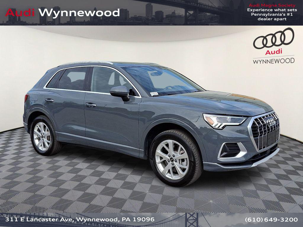2023 Audi Q3 40 TFSI Premium quattro's photo