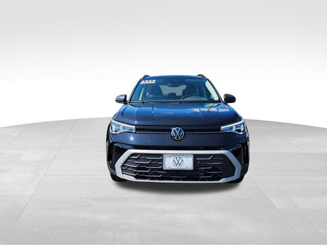2025 Volkswagen Taos